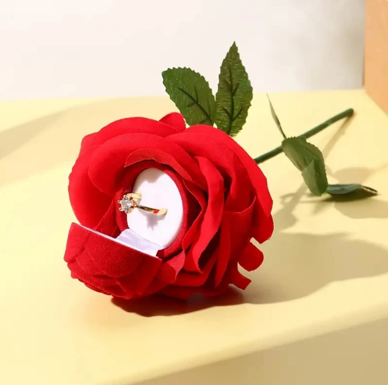 Gredzenu kastīte Plaukstošā roze