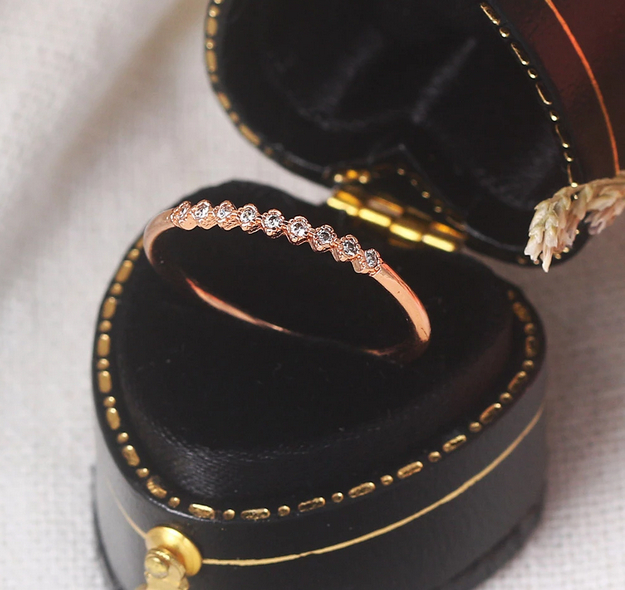 Gredzens Izsmalcinātā