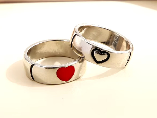 Gredzenu komplekts Siltās sirdis