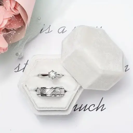 [BOX23] Gredzenu kastīte Vienīgā