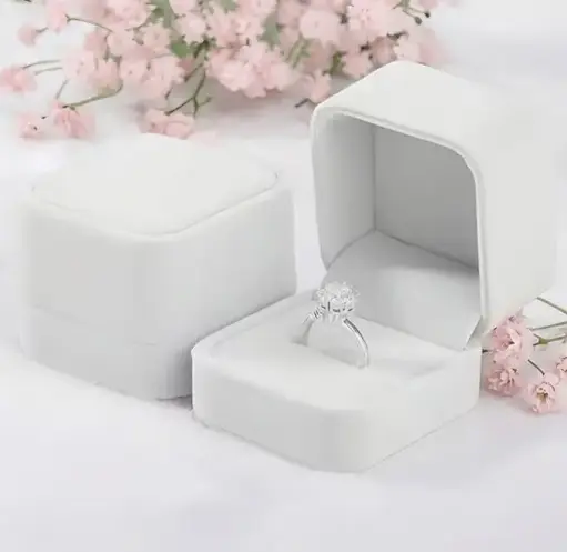 [BOX24] Коробочка для колец Избранница
